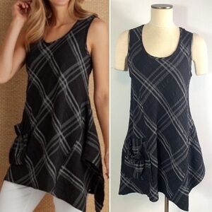 Soft Surroundings Black Asymetrical Gauze Plaid Sleeveless Tunic Top XS